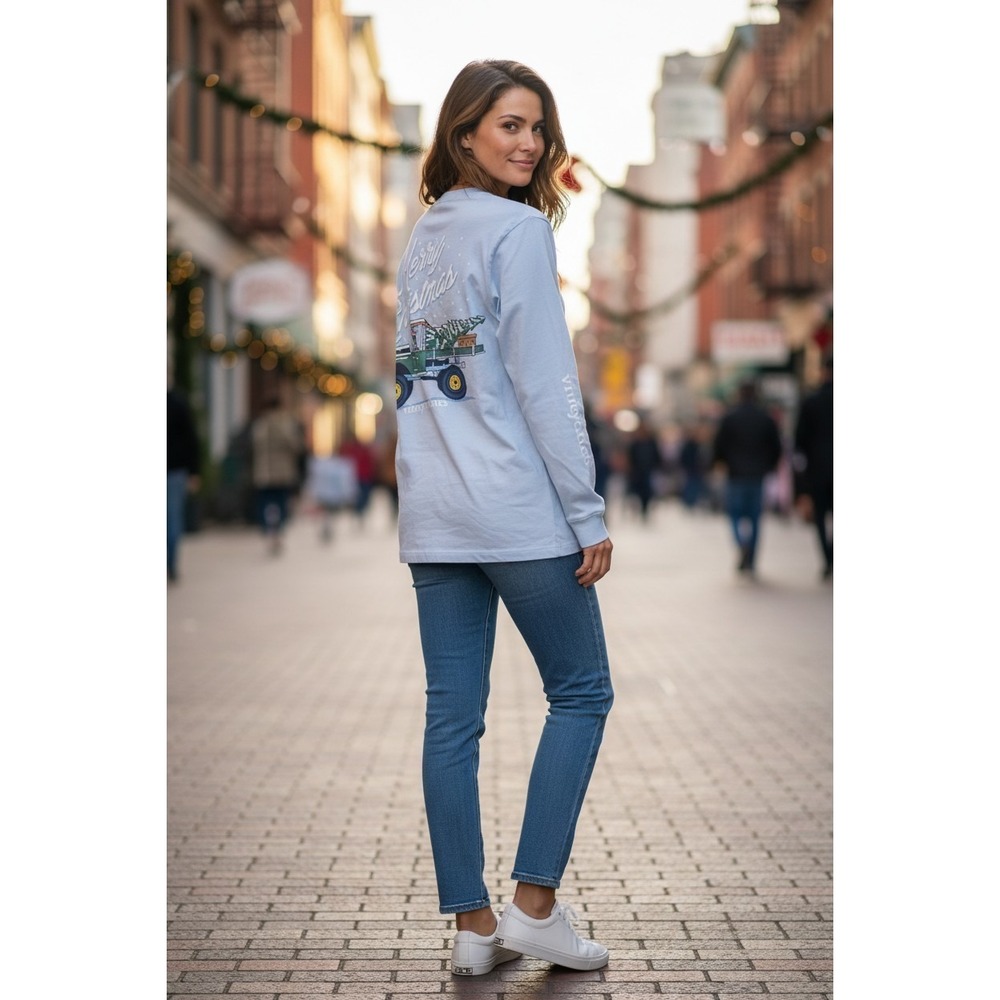 Vineyard Vines Women's Merry Christmas Tree Truck Dog Long Sleeve Blue Tee SZ M